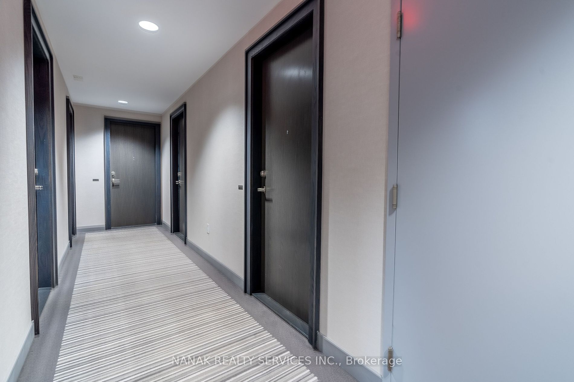105 The Queensway Ave, #2613