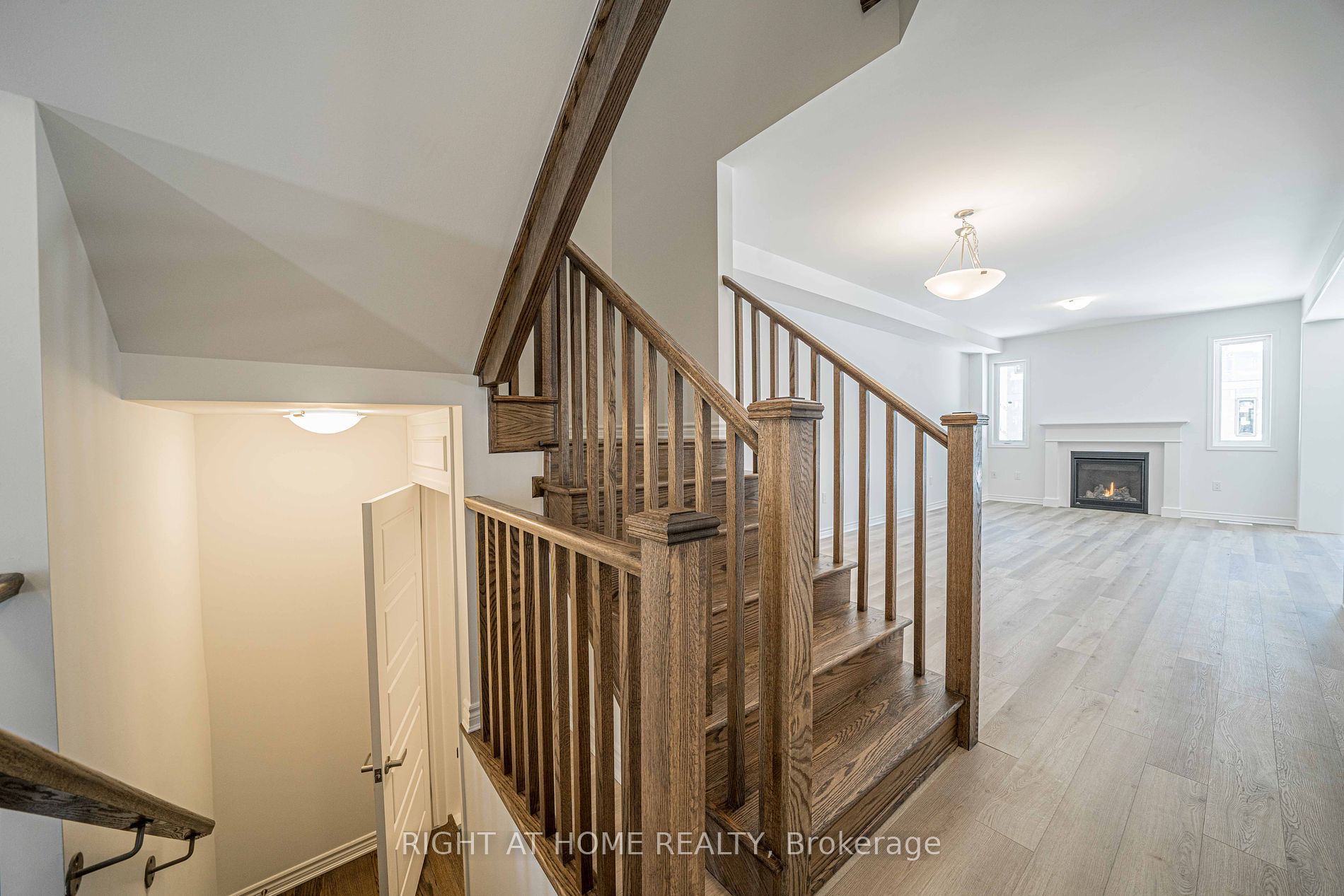 1200 Anson Gate