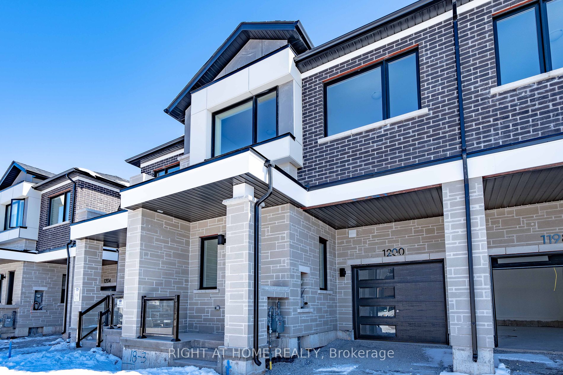 1200 Anson Gate