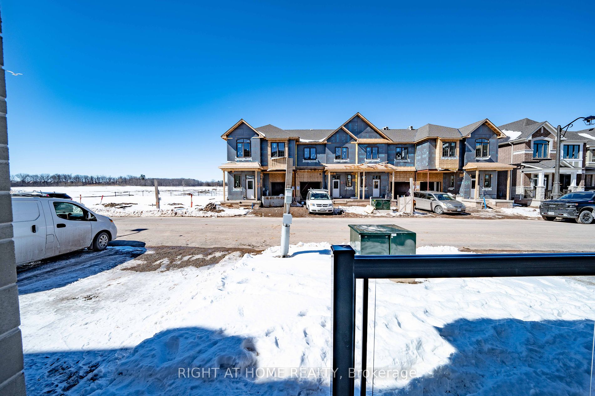 1200 Anson Gate