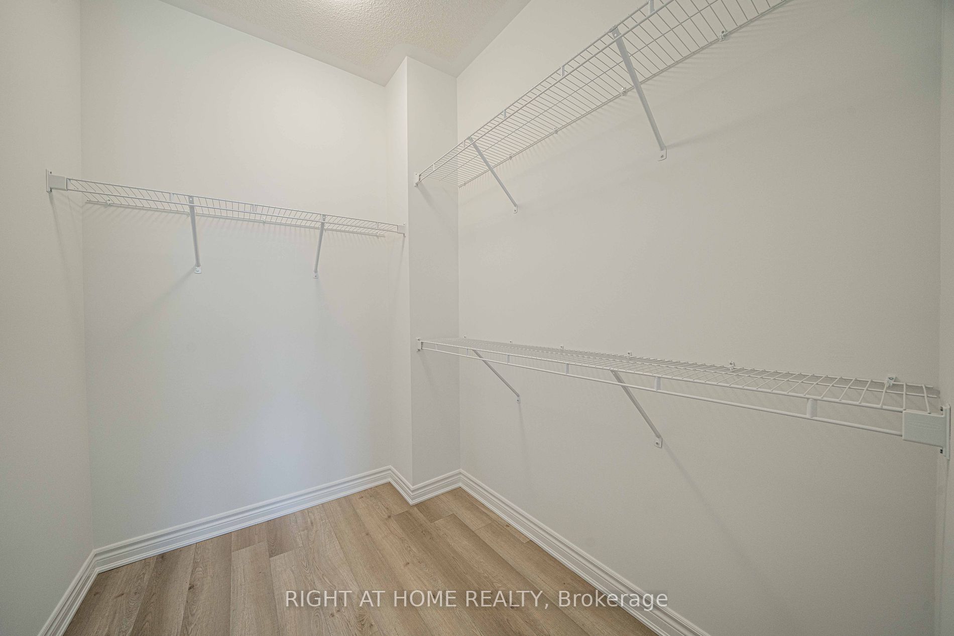 1200 Anson Gate