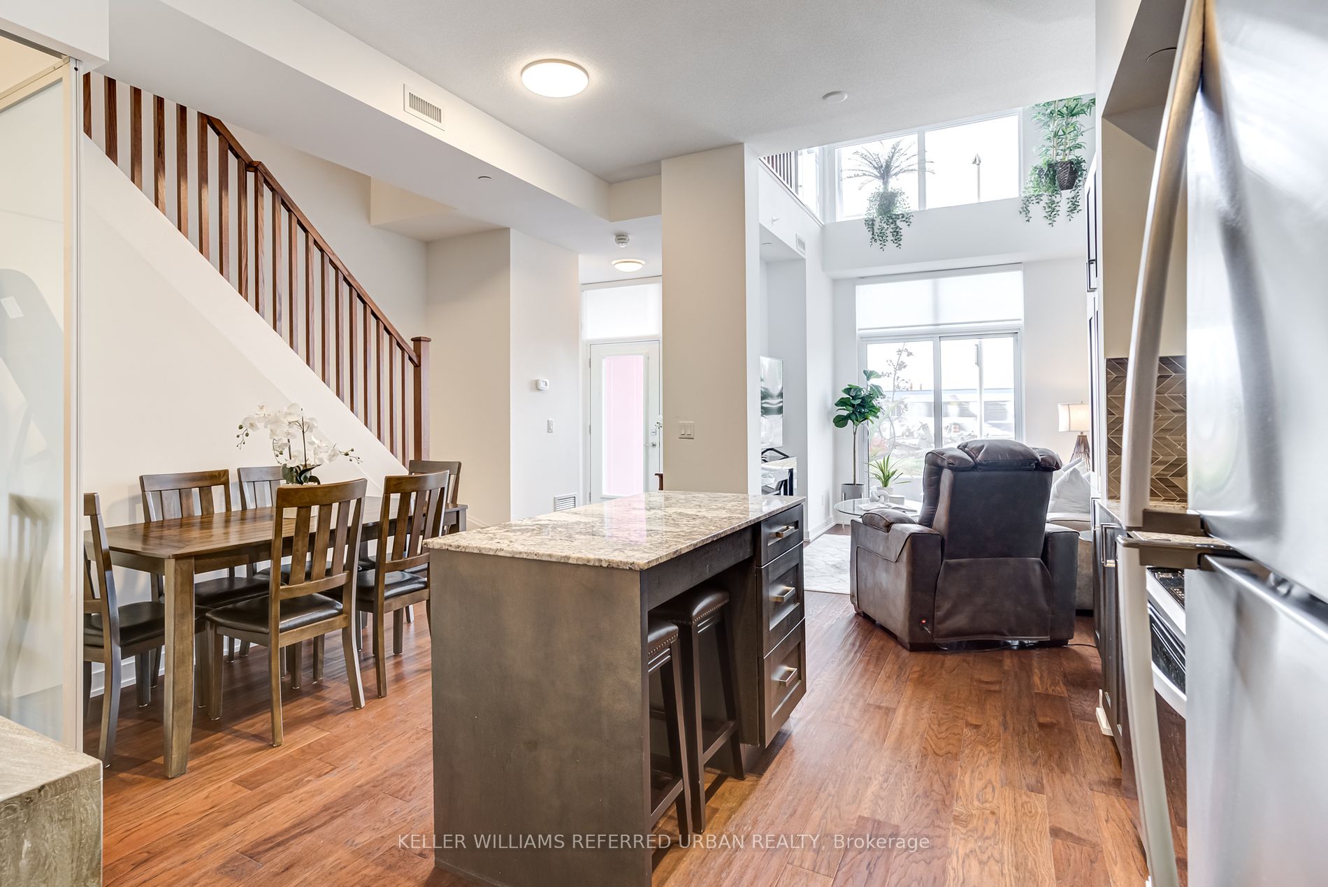 5240 Dundas St, #B205