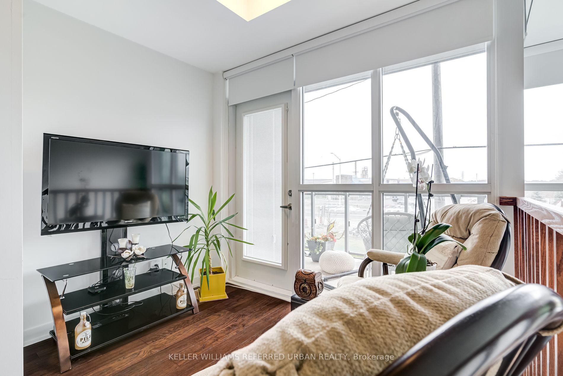 5240 Dundas St, #B205