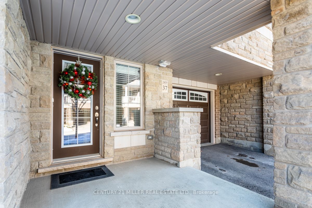 2435 Greenwich Dr, #37
