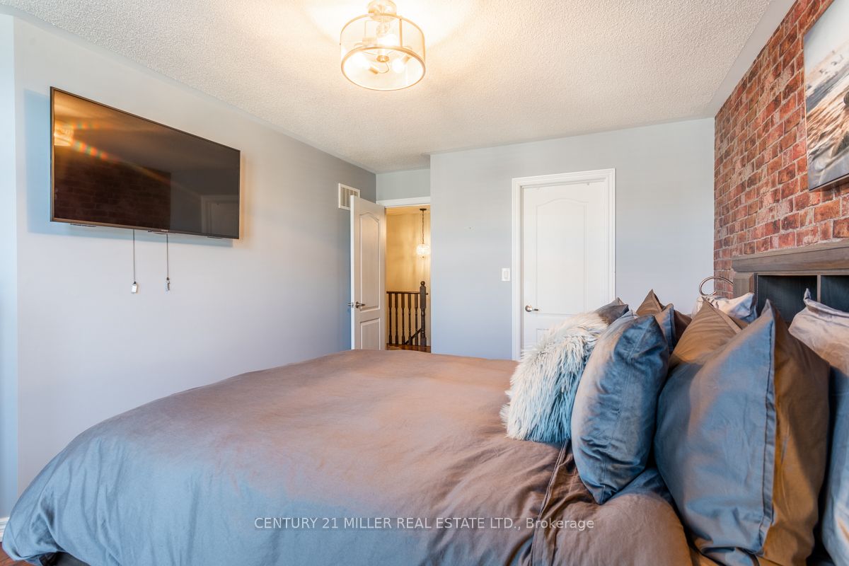 2435 Greenwich Dr, #37
