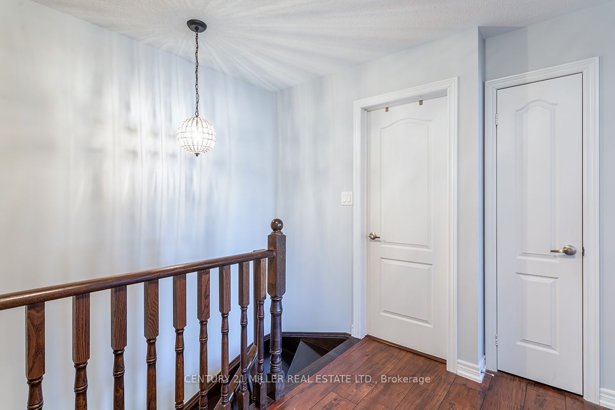 2435 Greenwich Dr, #37