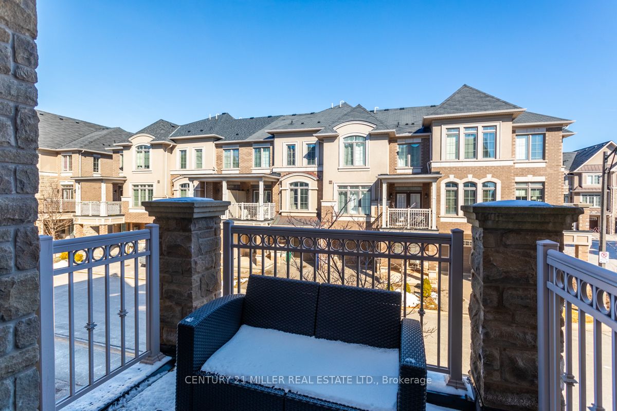 2435 Greenwich Dr, #37