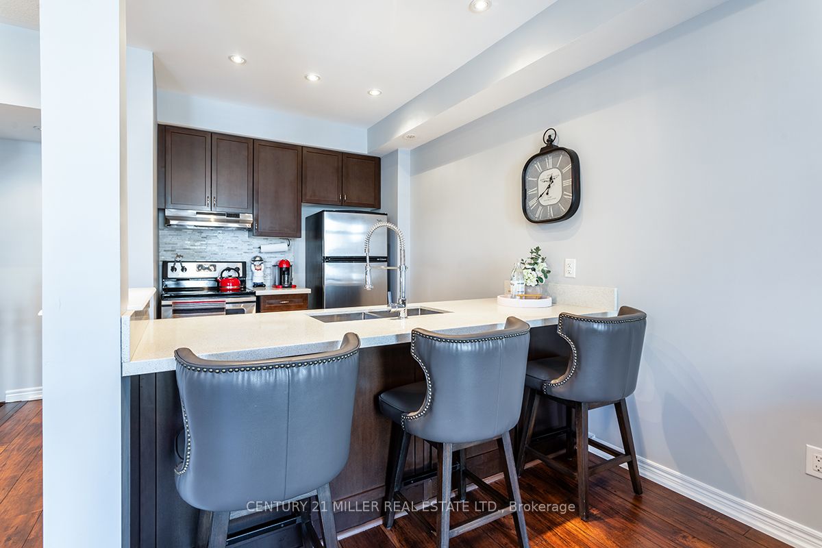 2435 Greenwich Dr, #37