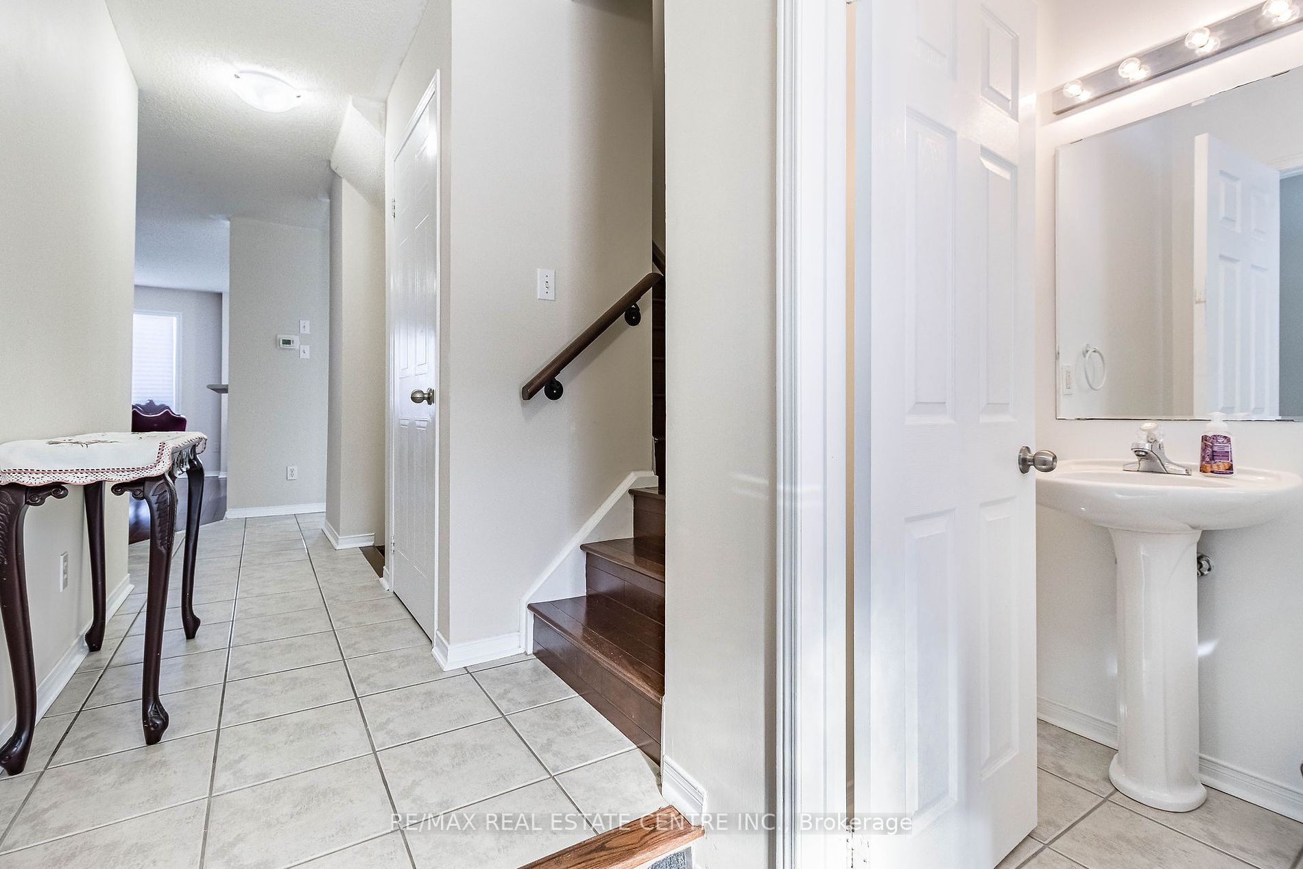5223 Fairford Crescent, #61