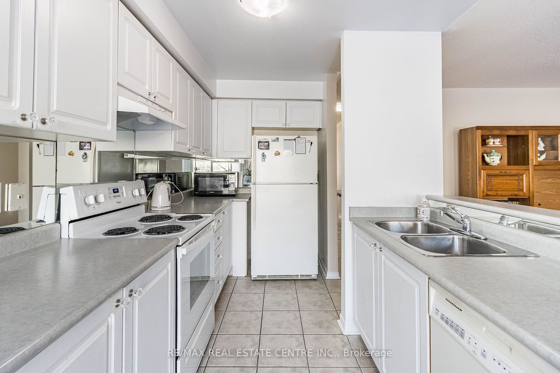 5223 Fairford Crescent, #61