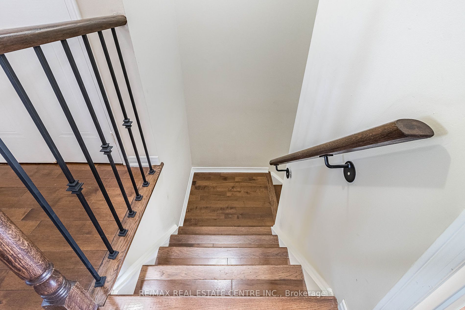 5223 Fairford Crescent, #61