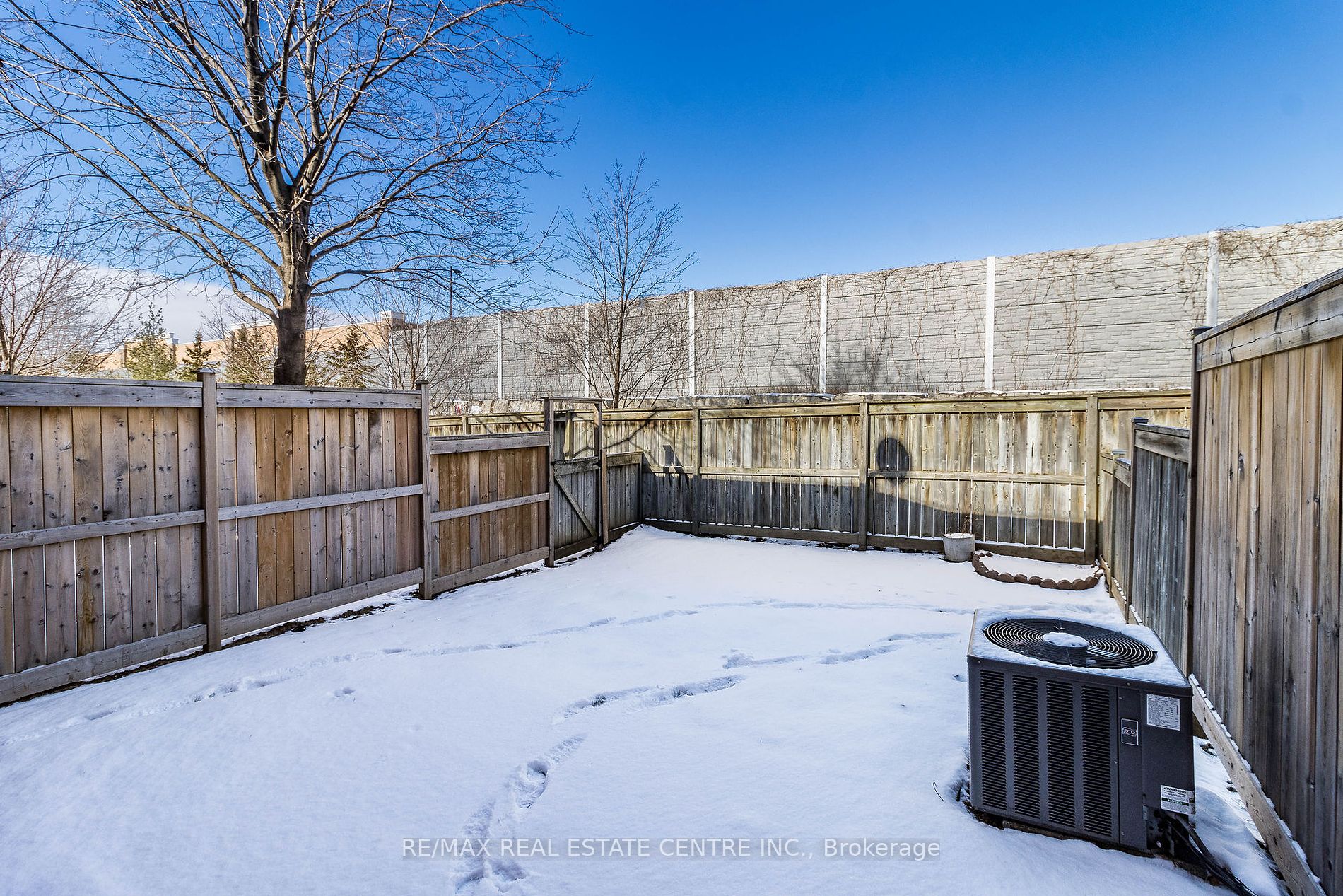 5223 Fairford Crescent, #61