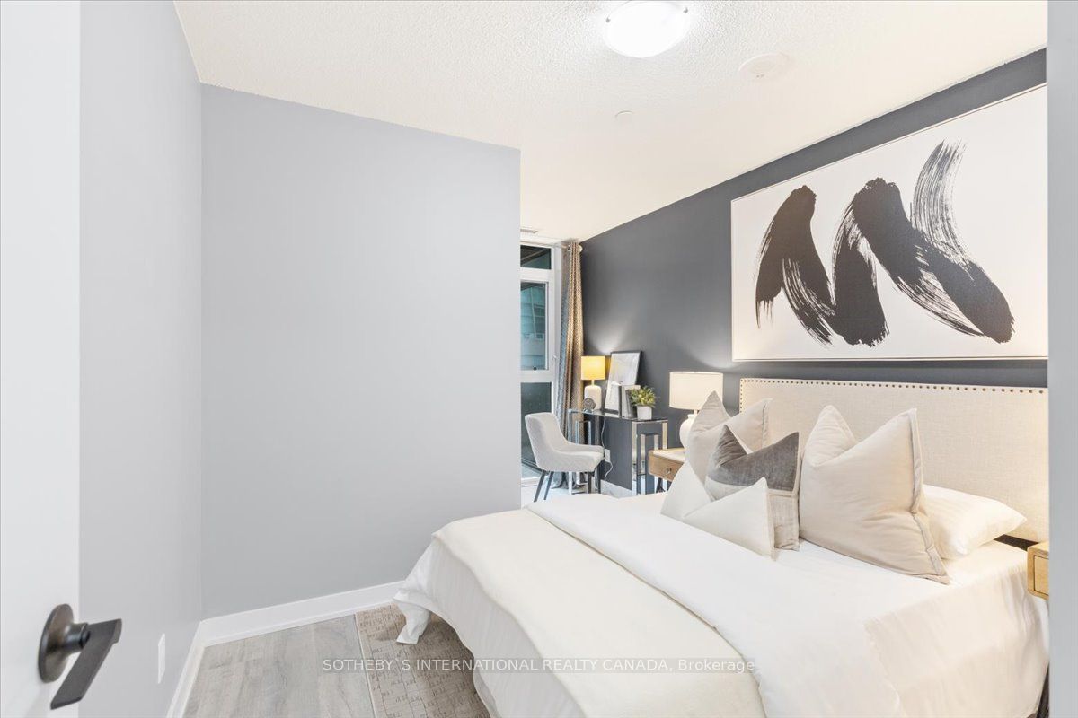 251 Manitoba St, #101