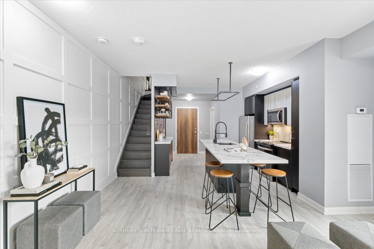 251 Manitoba St, #101