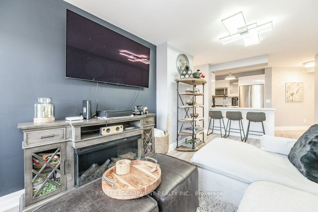 2391 Central Park Drive #209