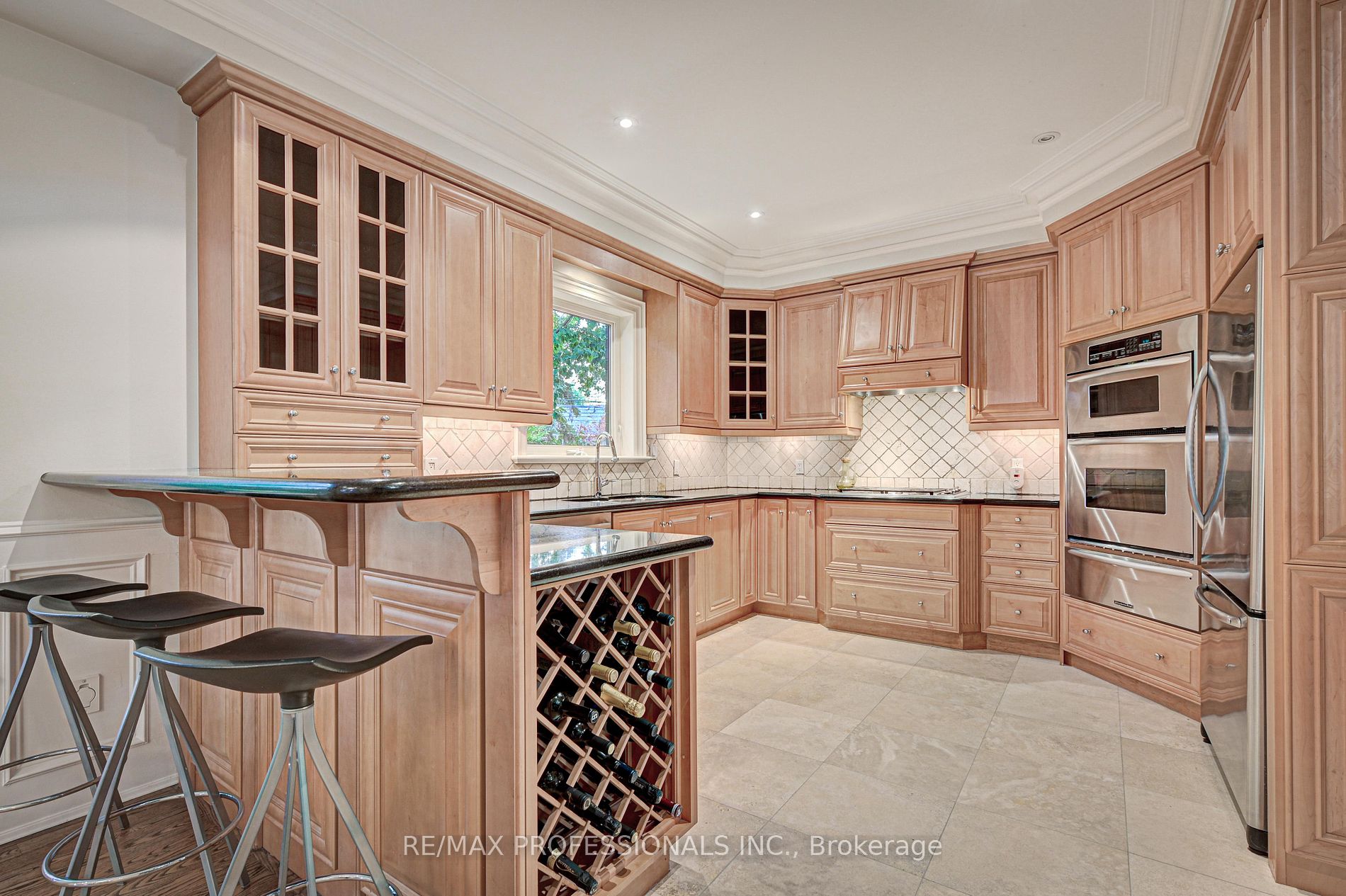 7 Golfcrest Rd