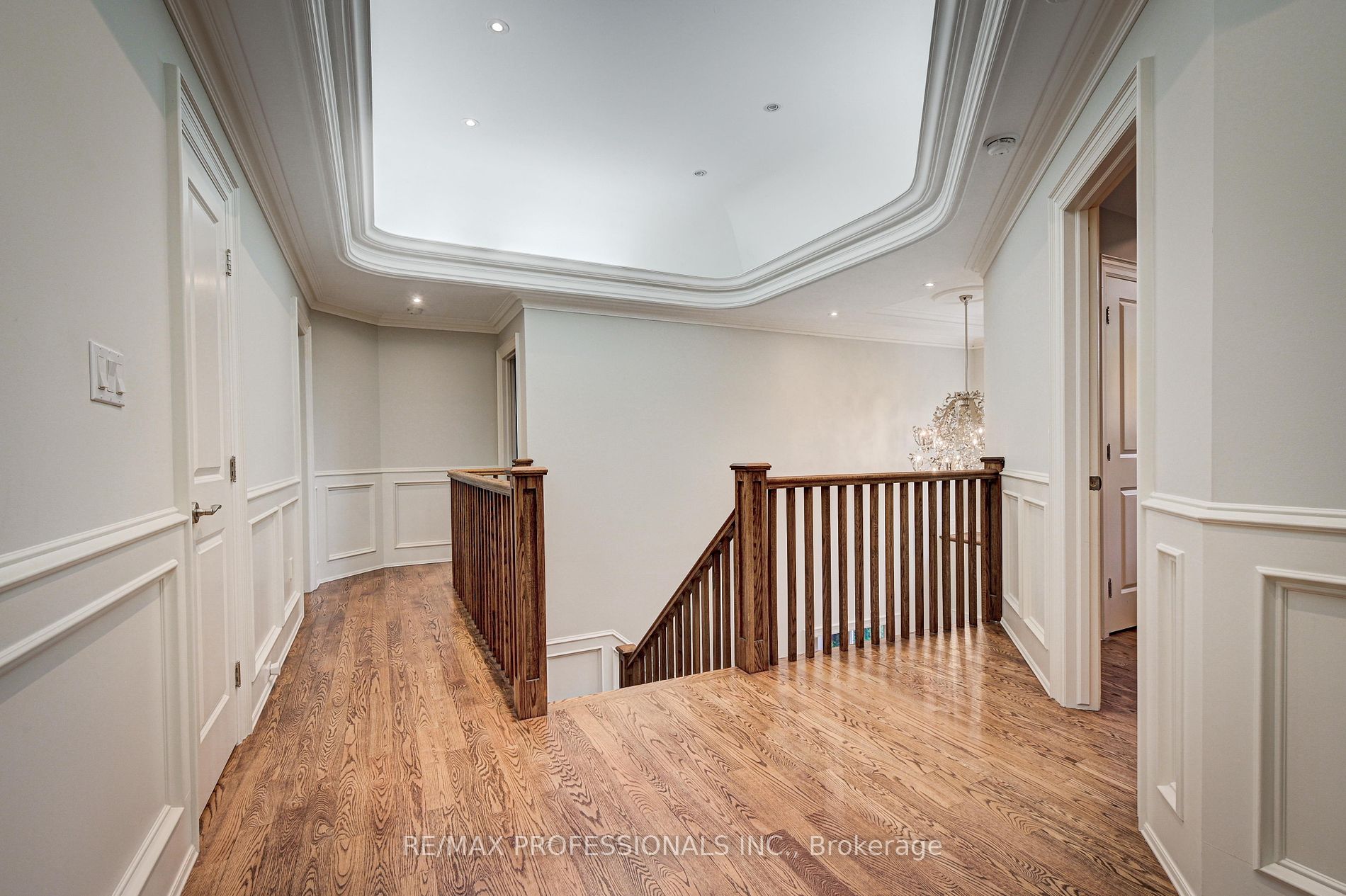 7 Golfcrest Rd