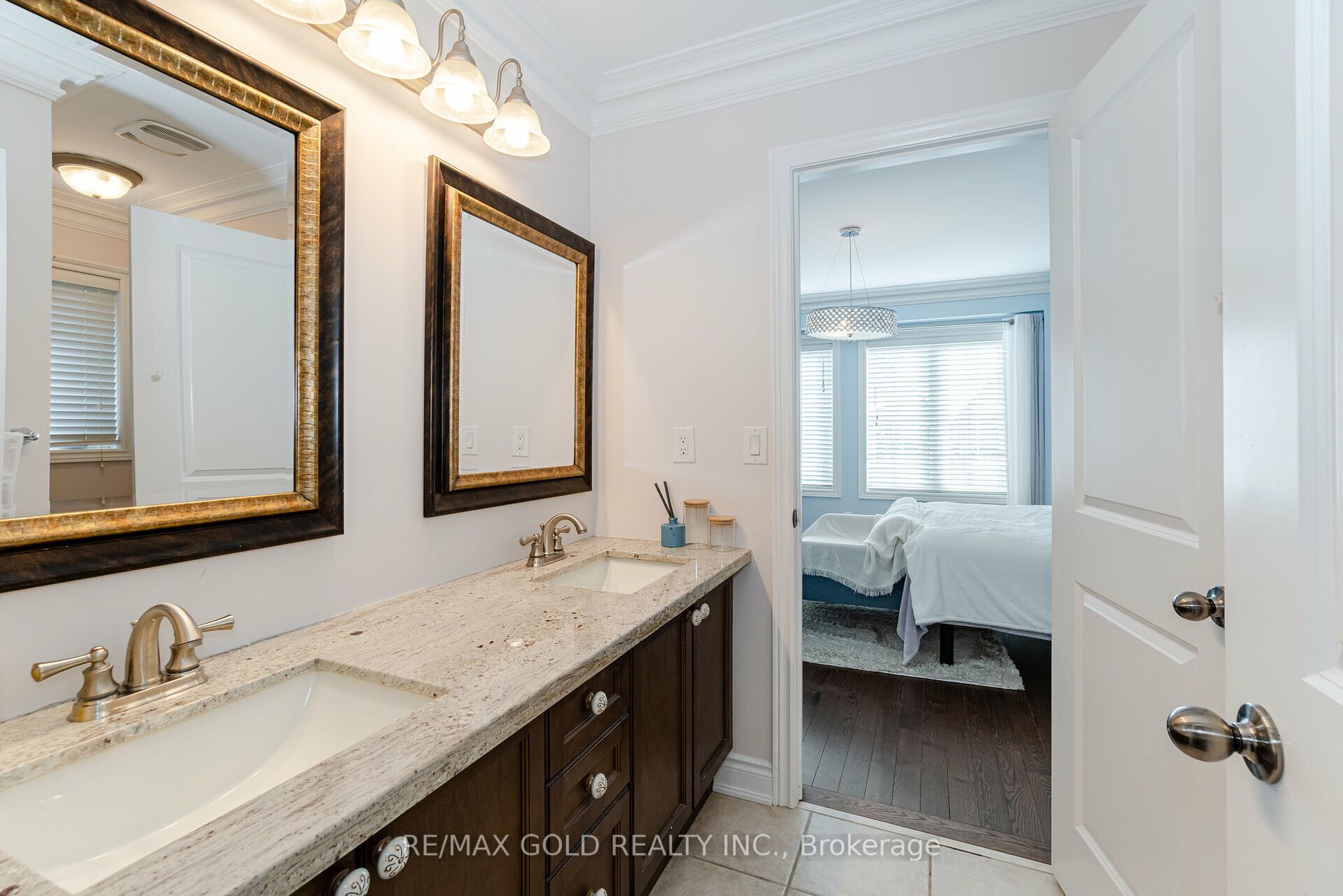 9 Scotchmere Cres