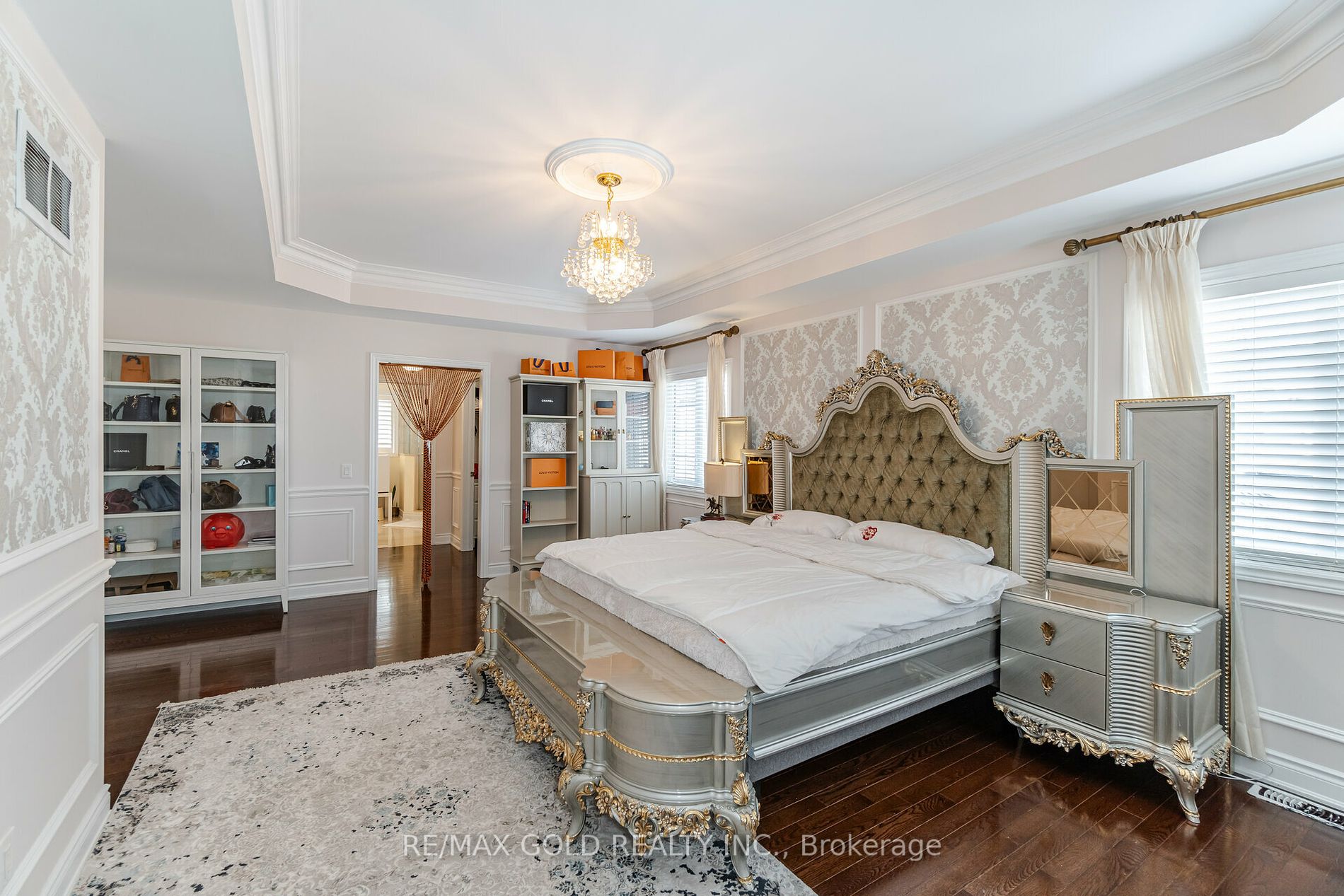 9 Scotchmere Cres