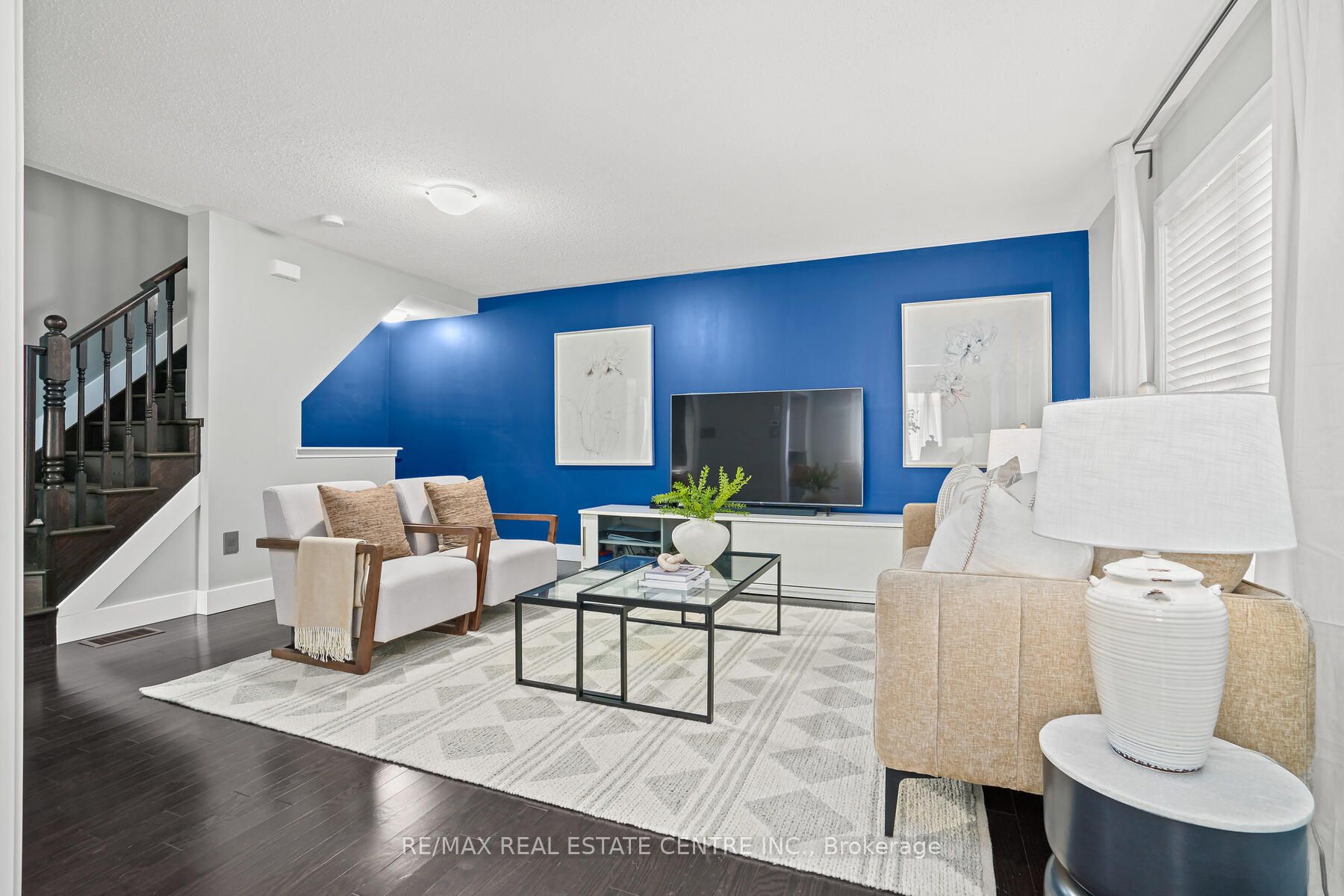 611 Attenborough Terrace