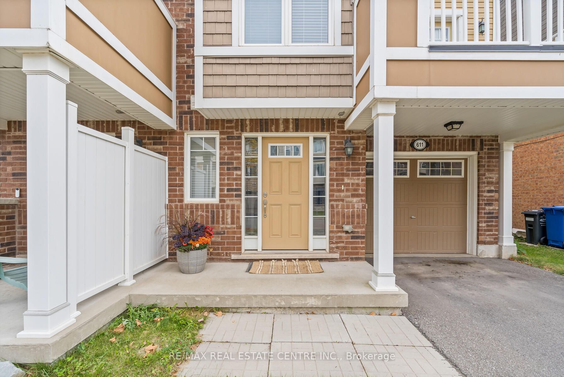 611 Attenborough Terrace