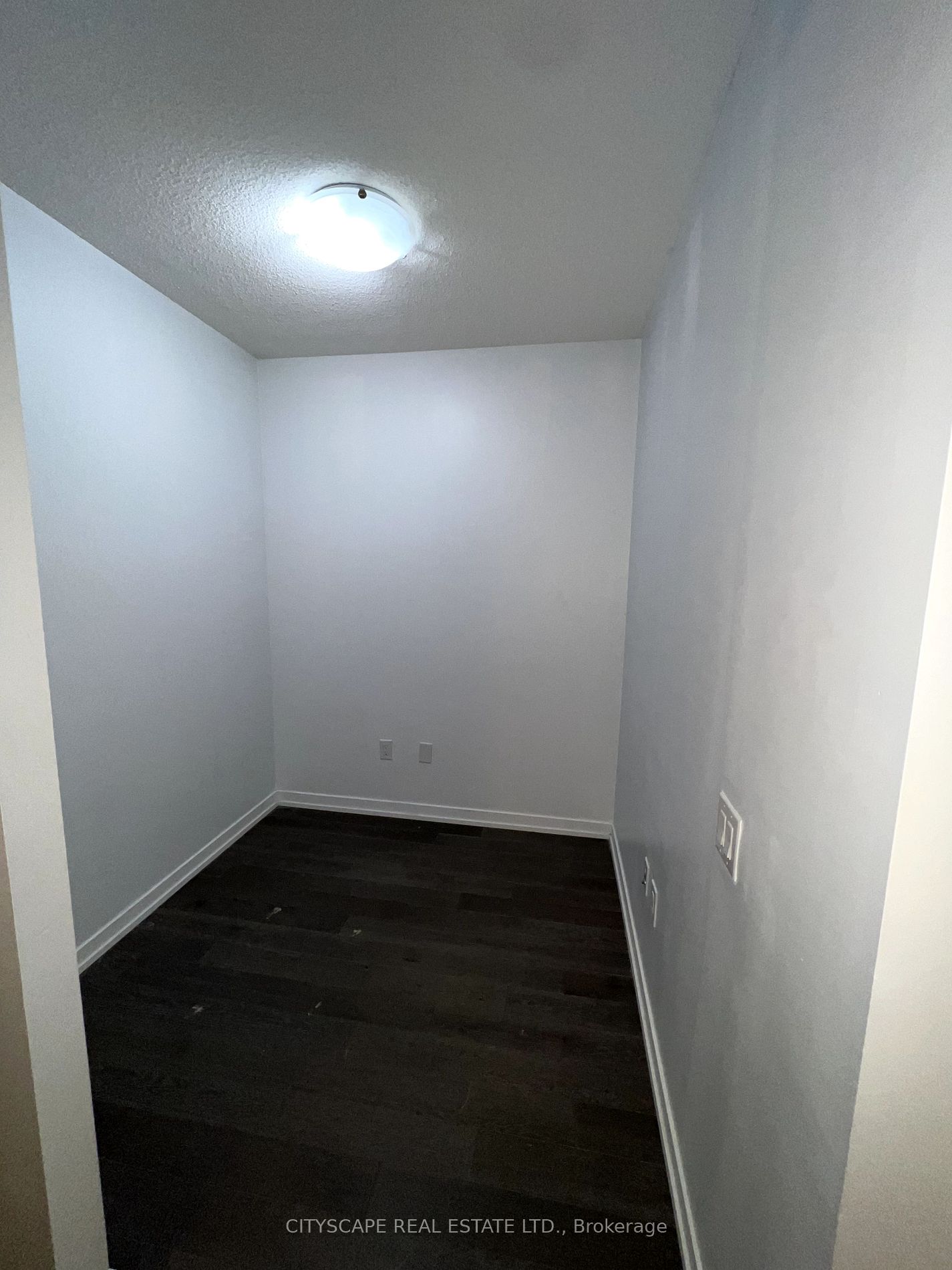 2560 Eglinton Ave, #1503