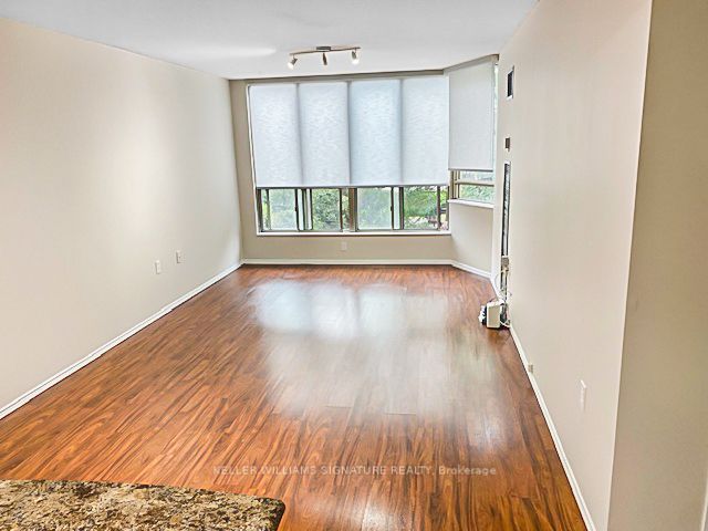 1110 Walden Circ, #208