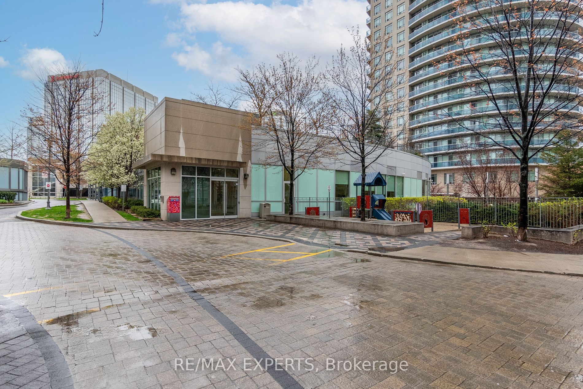 90 Absolute Ave, #1706