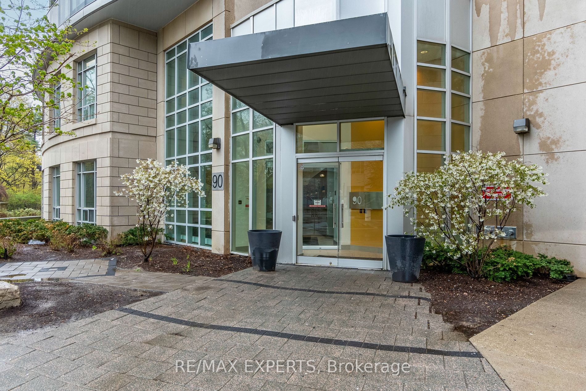 90 Absolute Ave, #1706