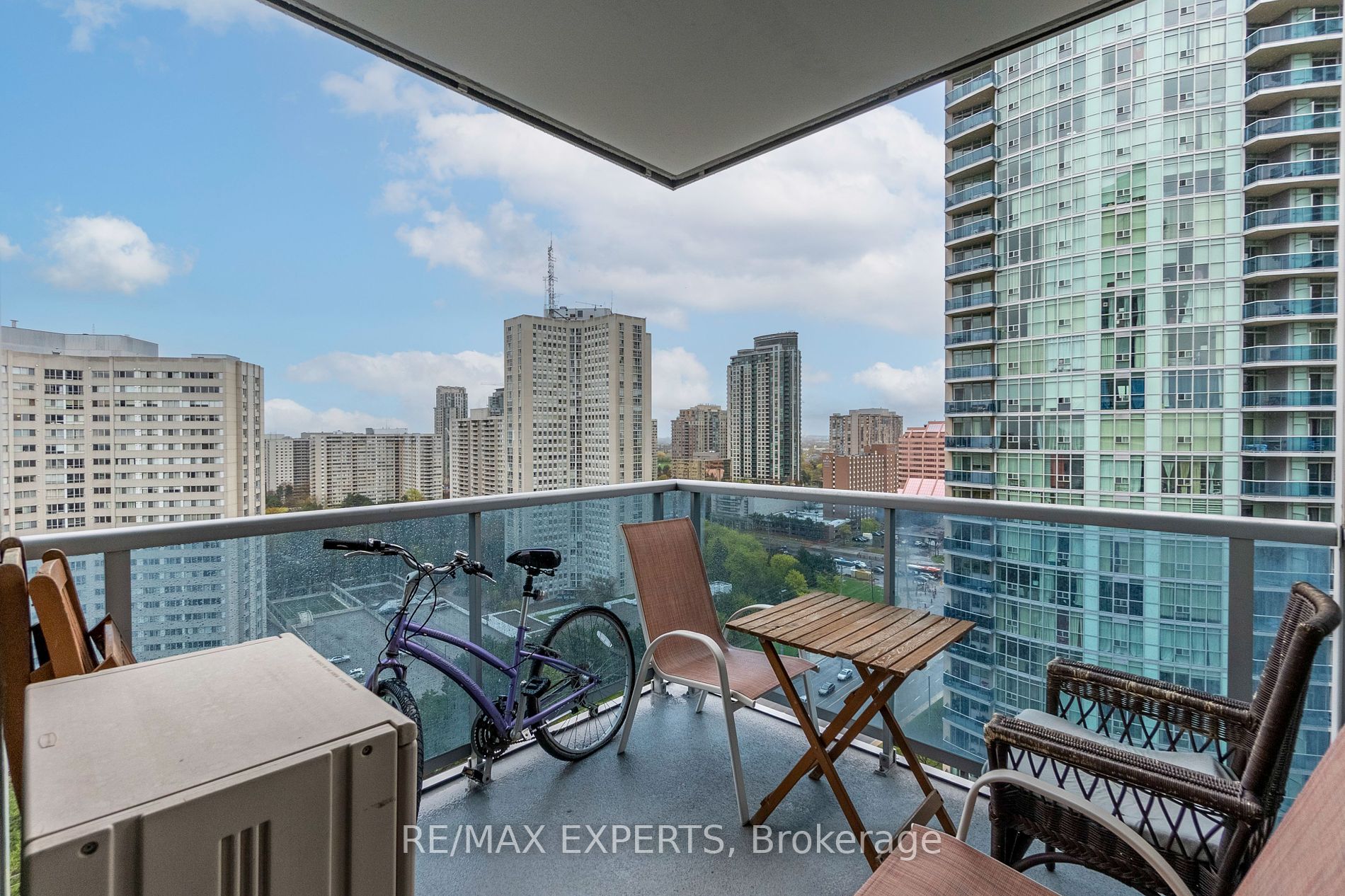 90 Absolute Ave, #1706