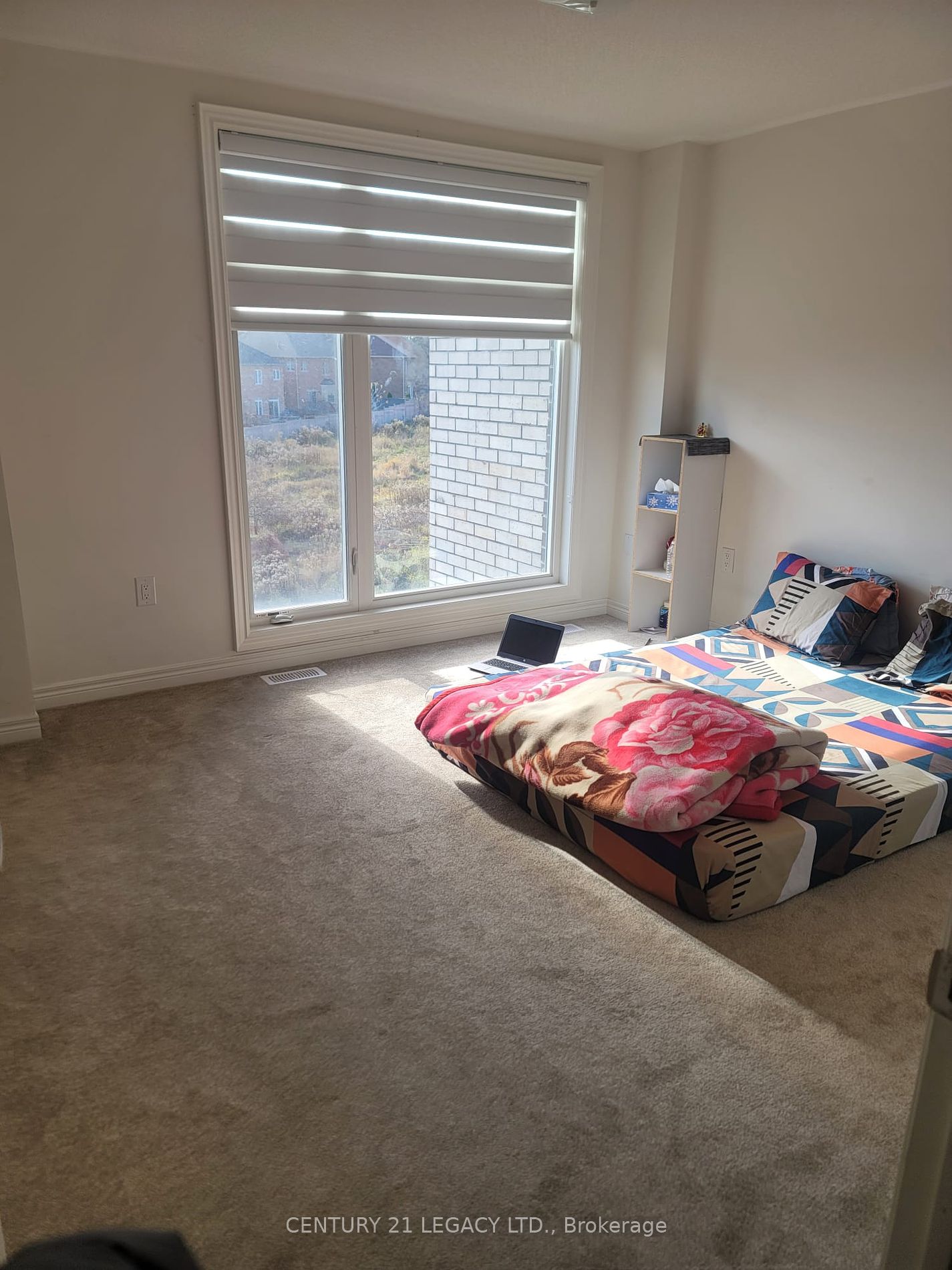 4 Queenpost Drive