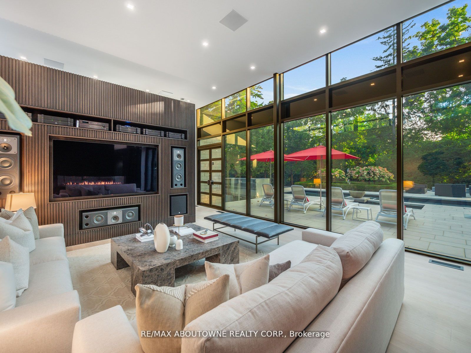 210 Chartwell Road