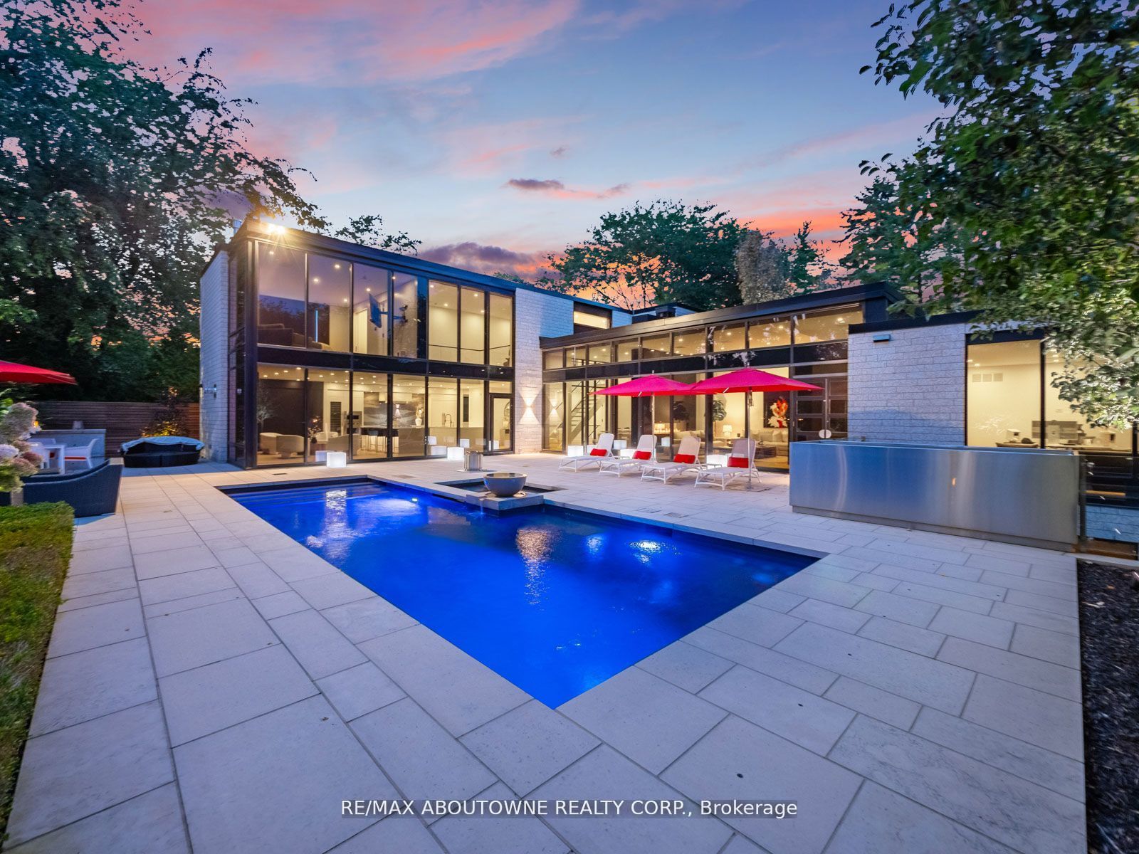 210 Chartwell Road