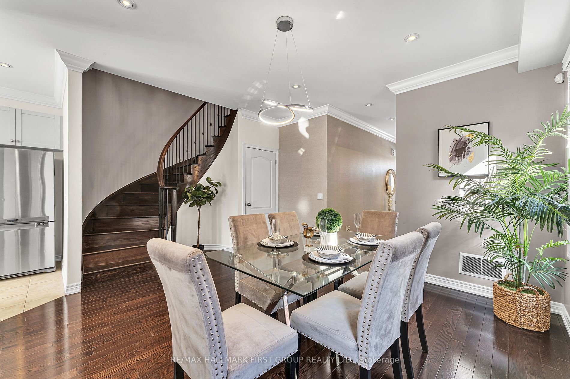 18 Autumn Arbour Road
