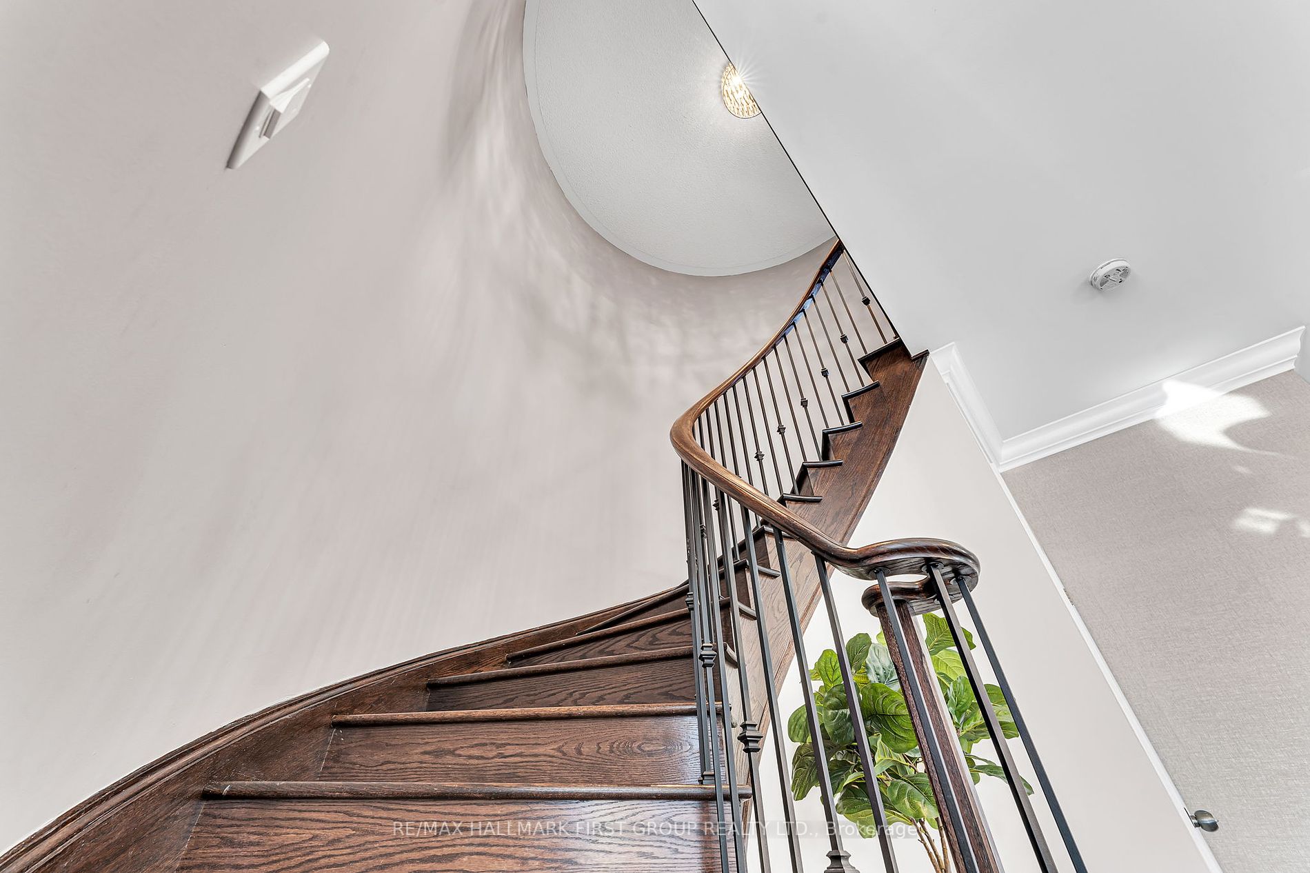 18 Autumn Arbour Road