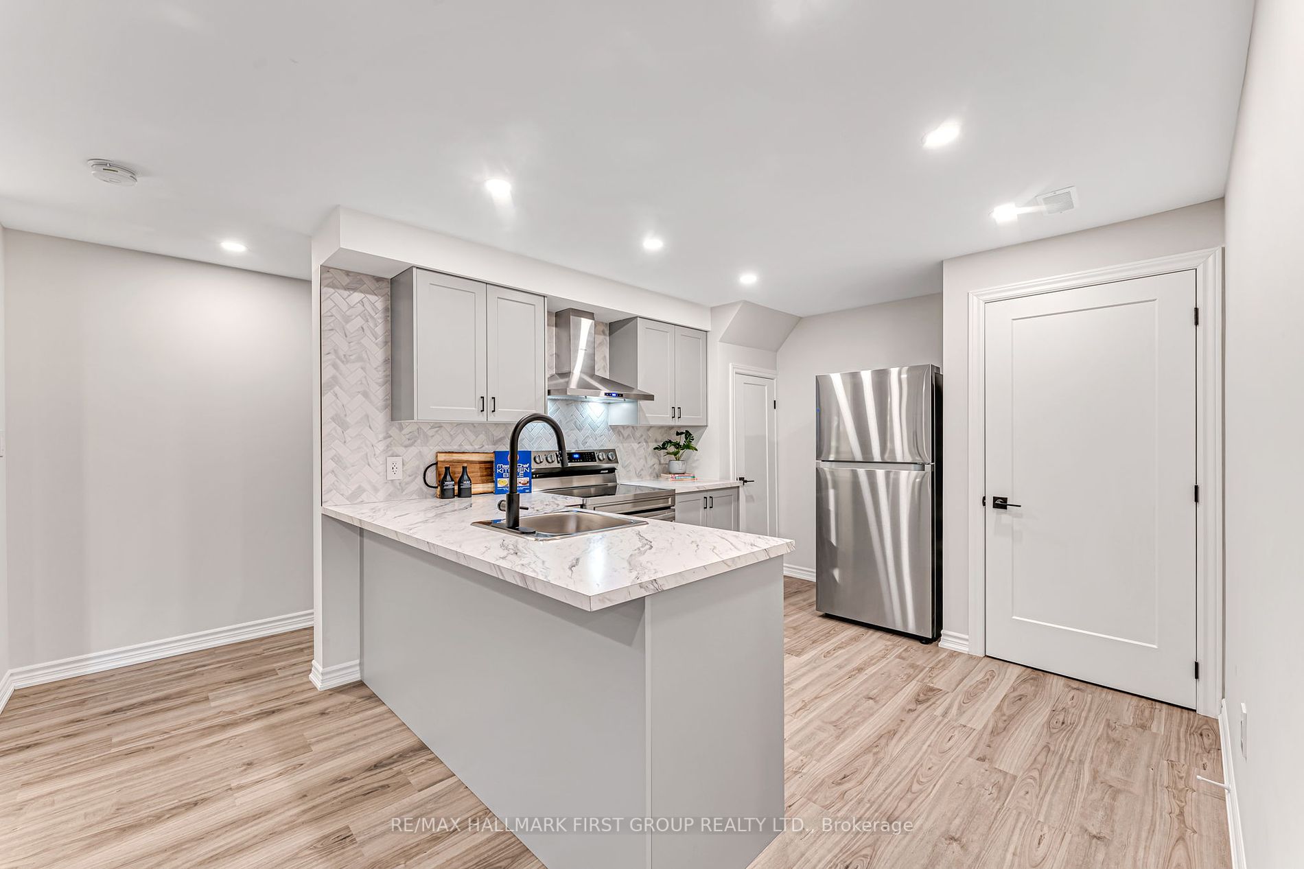 18 Autumn Arbour Road
