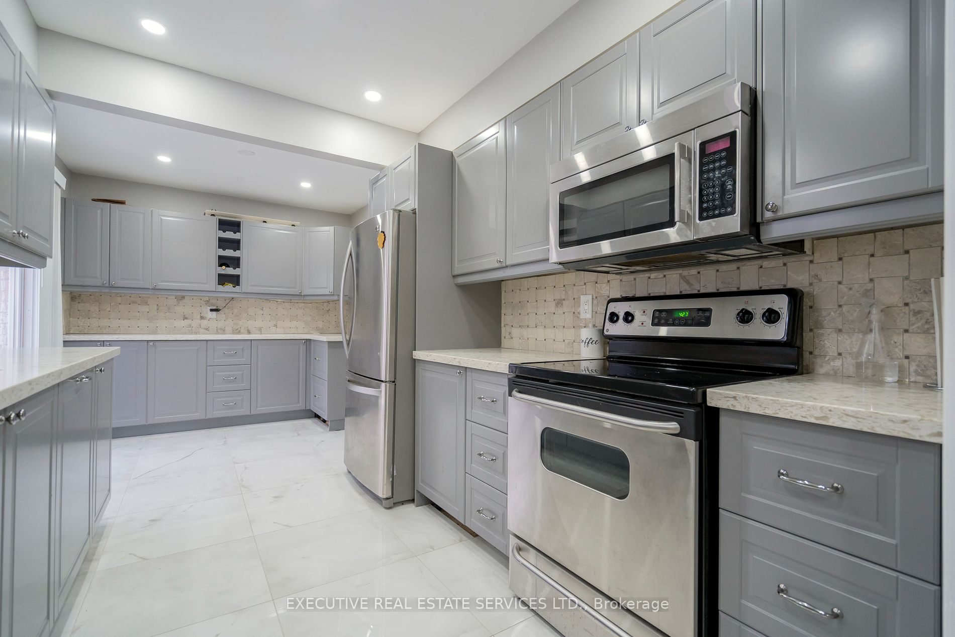 62 Bramhall Circ