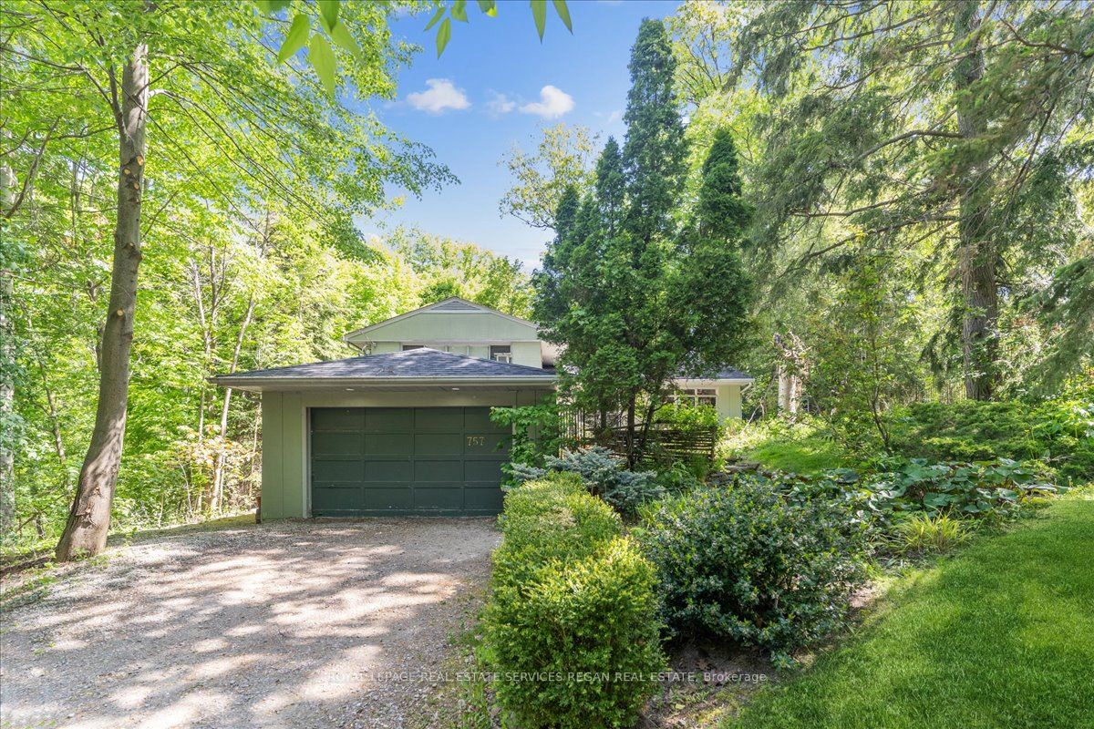 757 Meadow Wood Rd