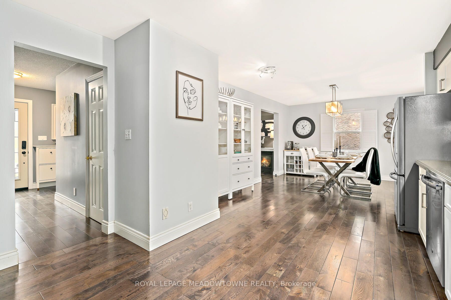 144 Main St S