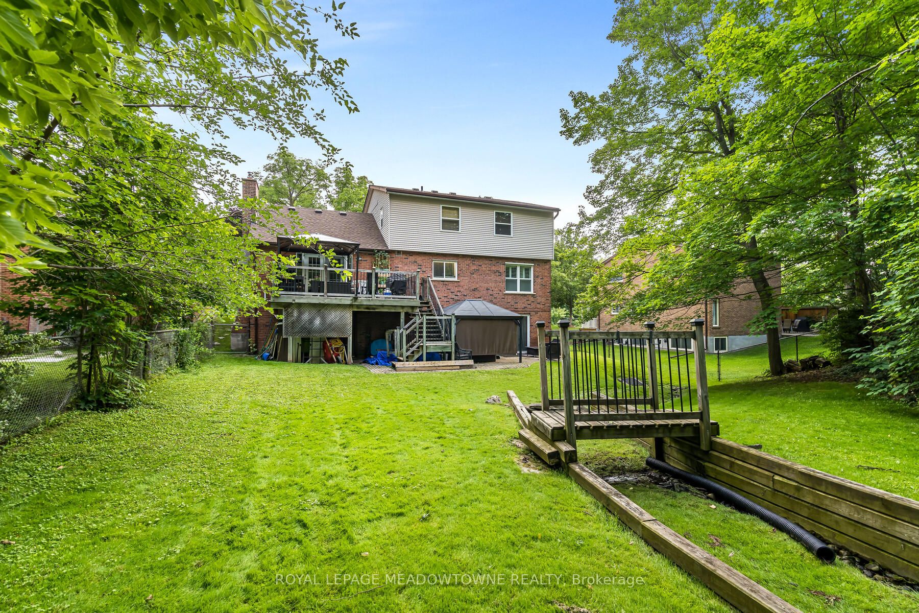 144 Main St S
