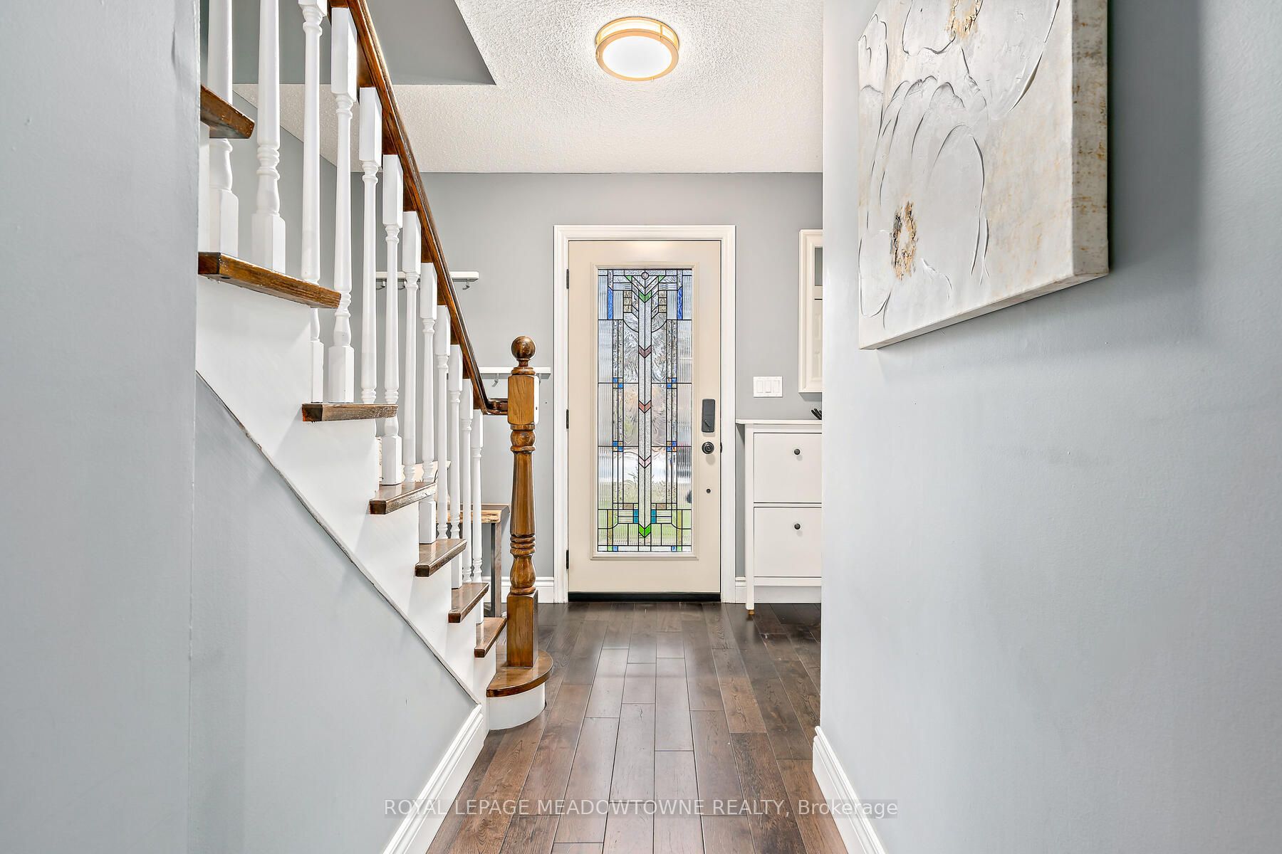 144 Main St S
