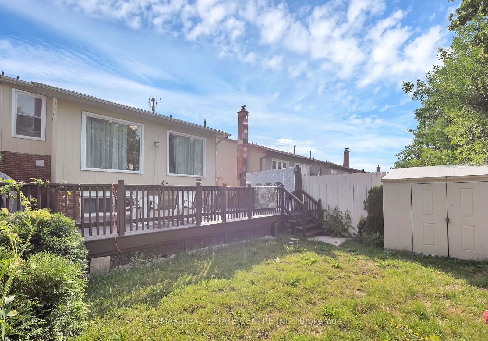 11 Hinchley Wood Grve