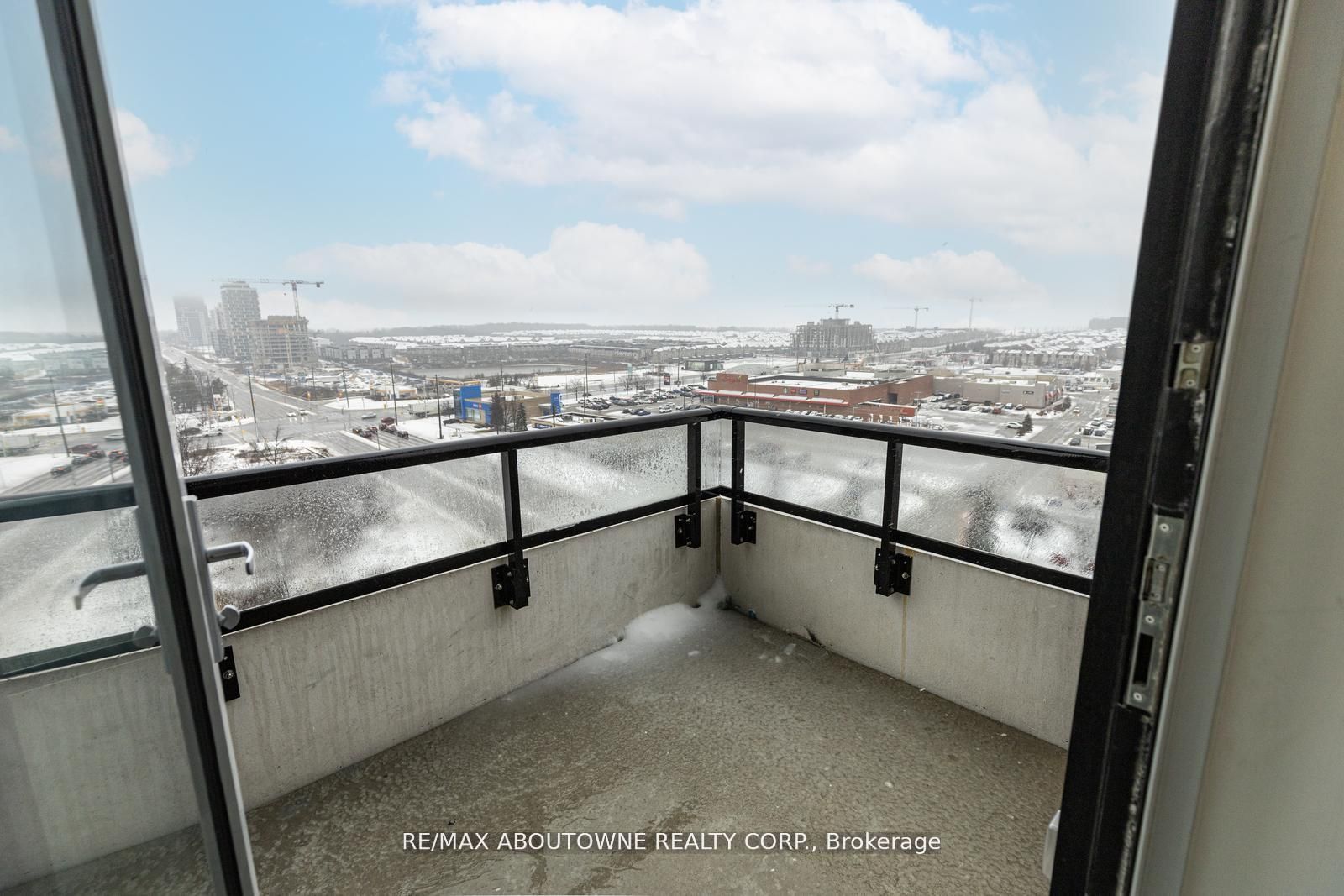 297 Oak Walk Dr, #808