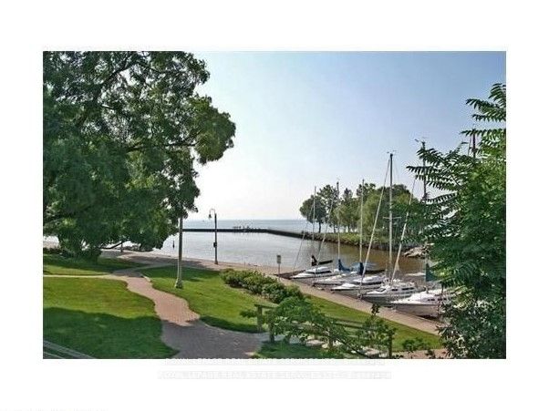 116 Bronte Rd