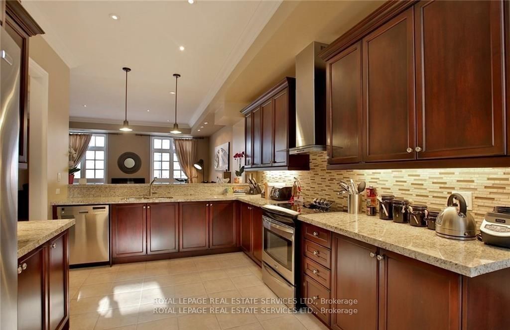116 Bronte Rd