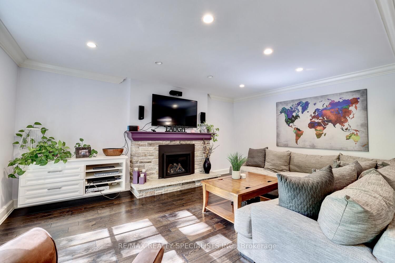 1270 Rose Crt
