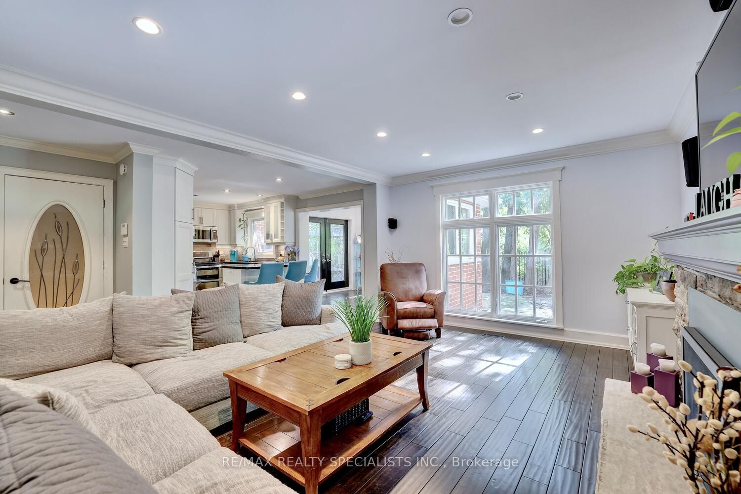1270 Rose Crt