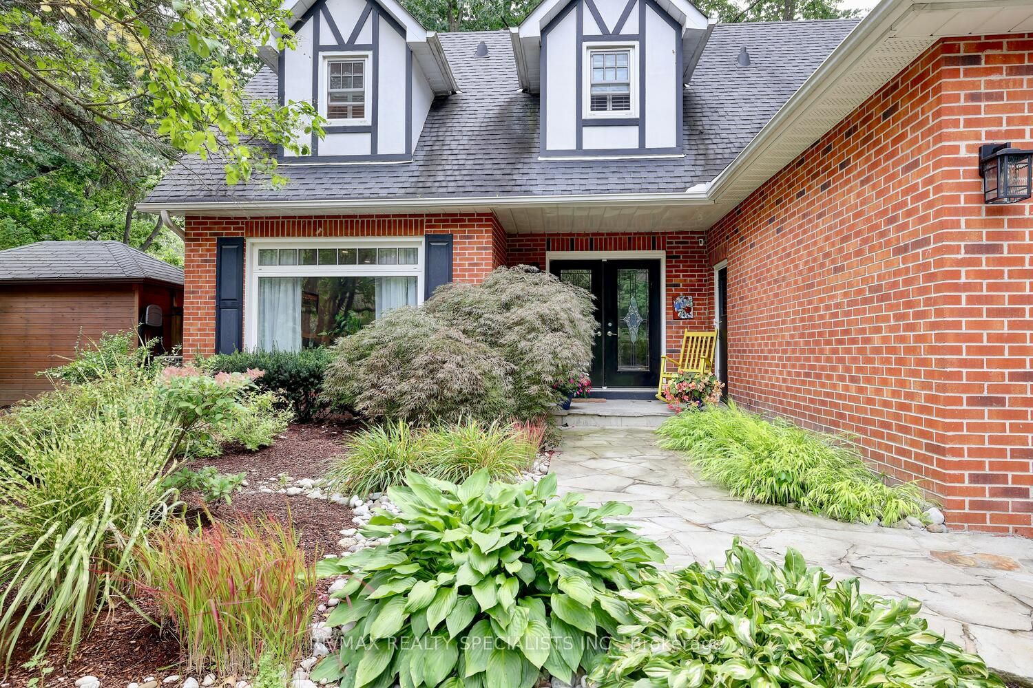 1270 Rose Crt