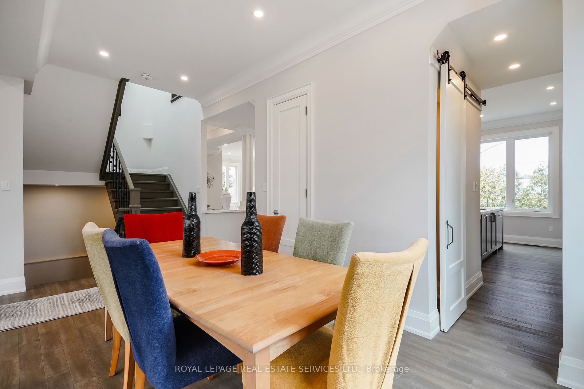 1211 Pinegrove Road