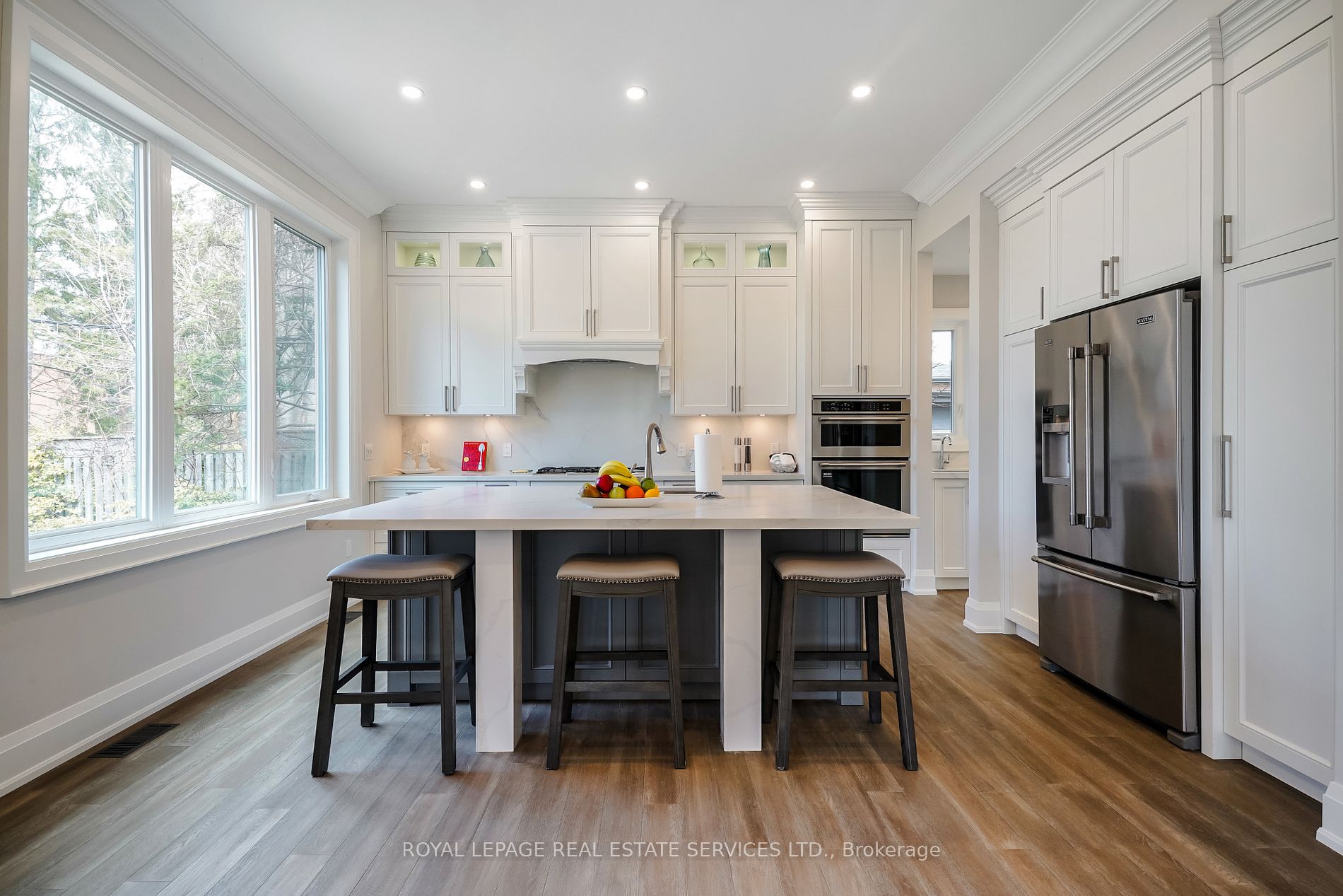 1211 Pinegrove Road